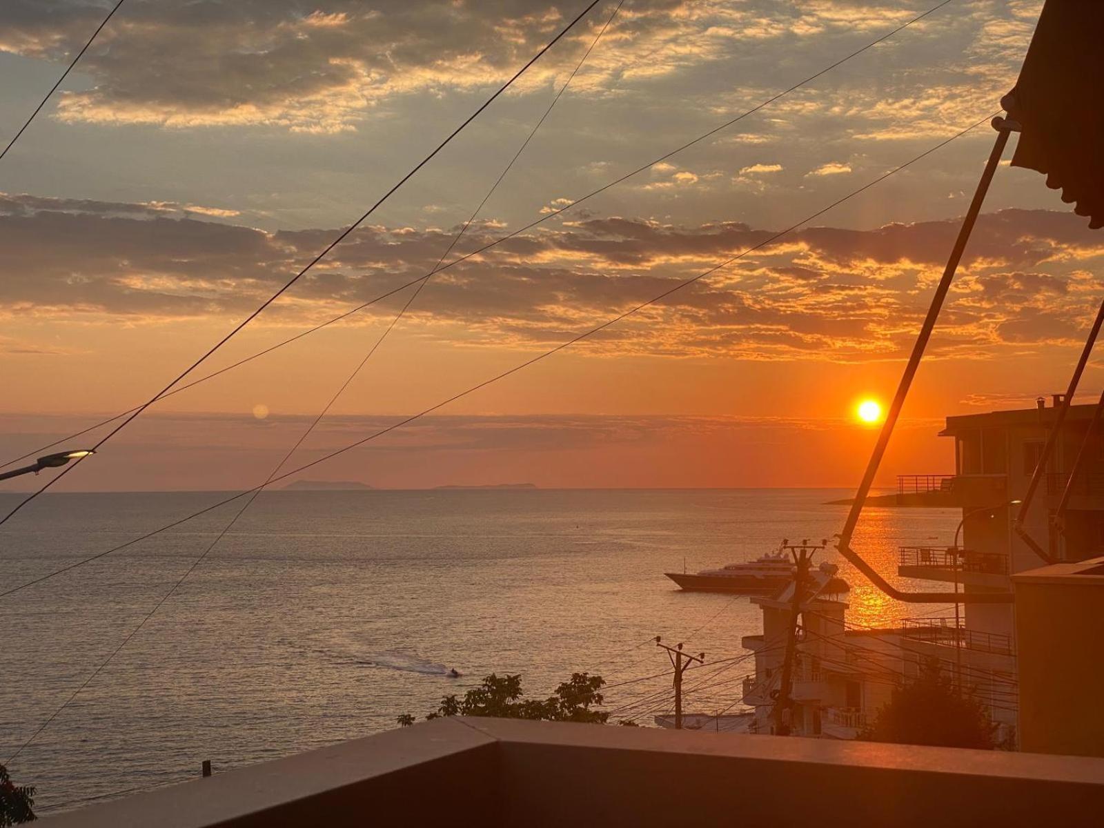 Del Mar Sea View Apartment ساراندا المظهر الخارجي الصورة