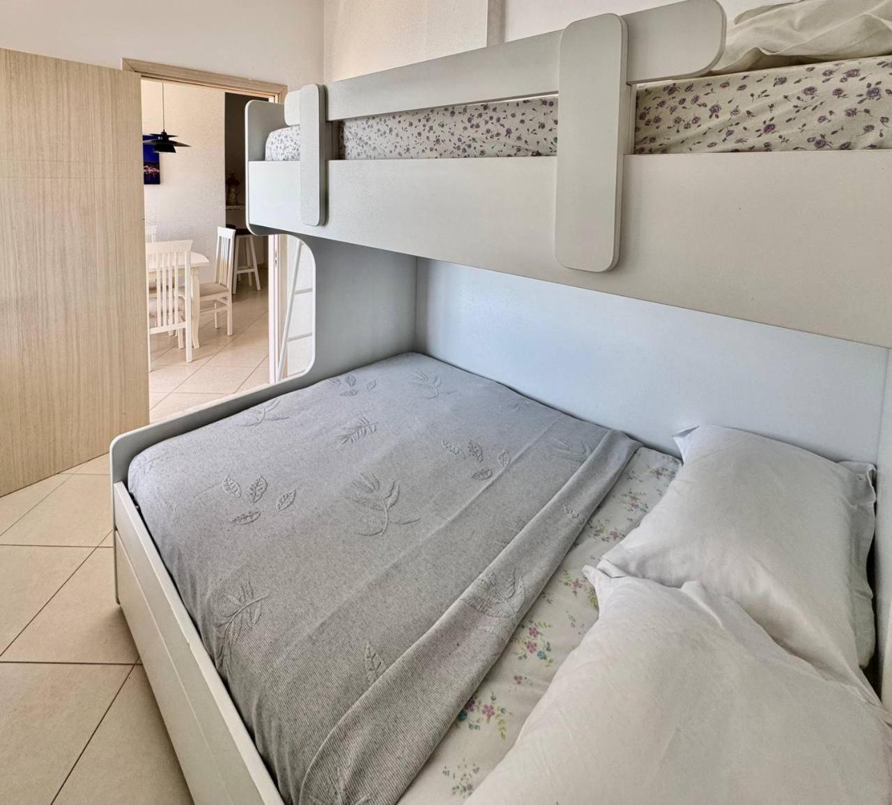Del Mar Sea View Apartment ساراندا المظهر الخارجي الصورة